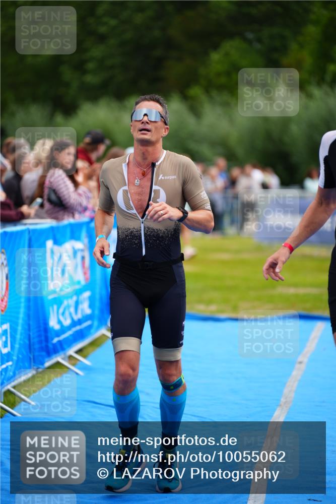 30.08.2026 - Elbe Triathlon Hamburg LAZAROV Photography http://msf.ph/oto/10055062 30.08.2026 11:00:44 Ziel 248, 584 meine-sportfotos.de
