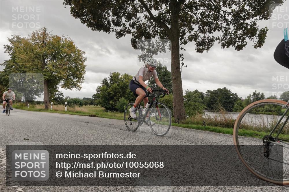 30.08.2026 - Elbe Triathlon Hamburg Michael Burmester http://msf.ph/oto/10055068 30.08.2026 11:22:39 Radfahren 1095, 1401, 1483 meine-sportfotos.de