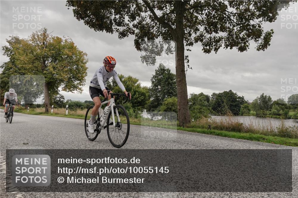 30.08.2026 - Elbe Triathlon Hamburg Michael Burmester http://msf.ph/oto/10055145 30.08.2026 11:25:52 Radfahren 1355, 1396, 1601, 1602, 1675 meine-sportfotos.de