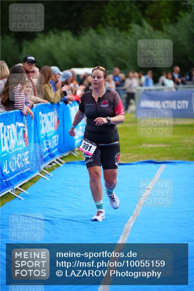 30.08.2026 - Elbe Triathlon Hamburg LAZAROV Photography http://msf.ph/oto/10055159 30.08.2026 11:01:17 Ziel 261, 391 meine-sportfotos.de