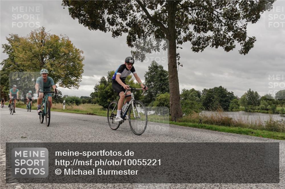 30.08.2026 - Elbe Triathlon Hamburg Michael Burmester http://msf.ph/oto/10055221 30.08.2026 11:27:46 Radfahren 1366, 1457, 1458, 1518, 1652, 1657, 1661, 1692, 1704, 1711 meine-sportfotos.de