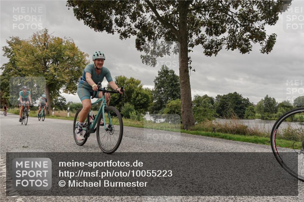 30.08.2026 - Elbe Triathlon Hamburg Michael Burmester http://msf.ph/oto/10055223 30.08.2026 11:27:47 Radfahren 1366, 1457, 1458, 1652, 1657, 1661, 1704, 1711 meine-sportfotos.de