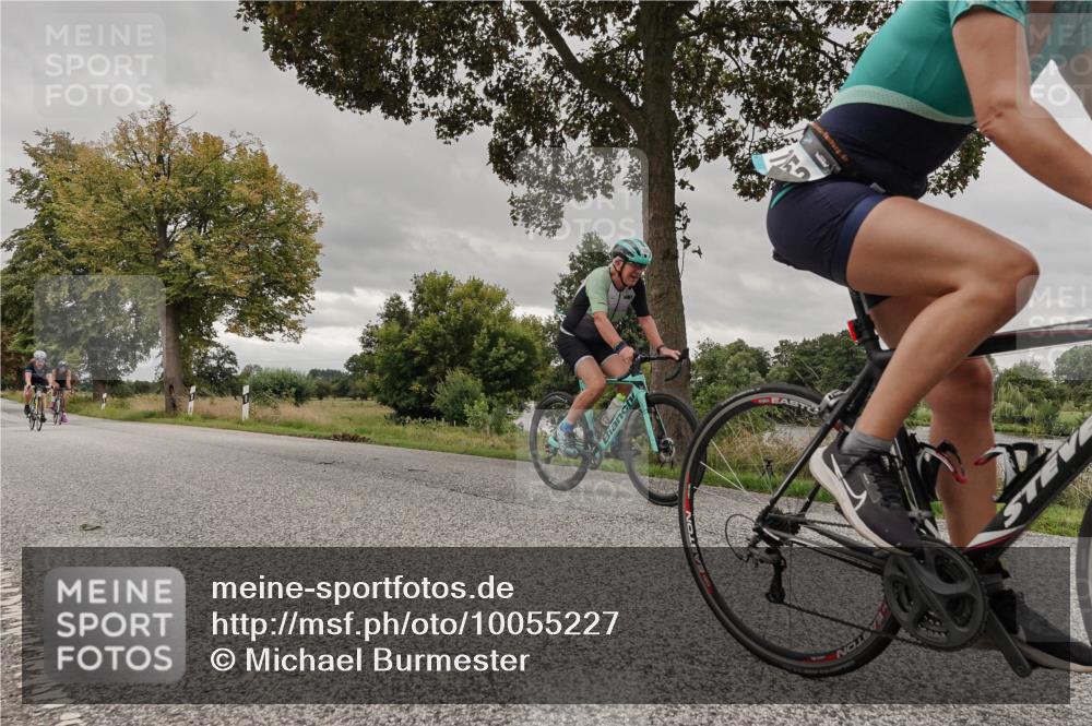 30.08.2026 - Elbe Triathlon Hamburg Michael Burmester http://msf.ph/oto/10055227 30.08.2026 11:27:48 Radfahren 1366, 1457, 1458, 1652, 1657, 1661, 1704, 1711 meine-sportfotos.de