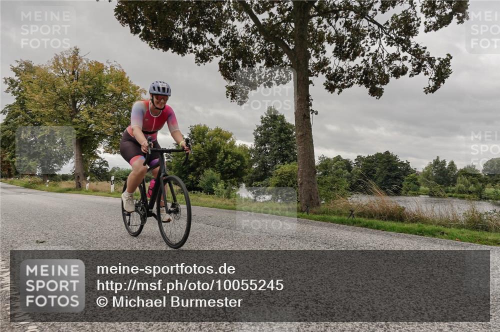 30.08.2026 - Elbe Triathlon Hamburg Michael Burmester http://msf.ph/oto/10055245 30.08.2026 11:28:02 Radfahren 1466, 1489, 1606, 1614, 1616, 1693 meine-sportfotos.de