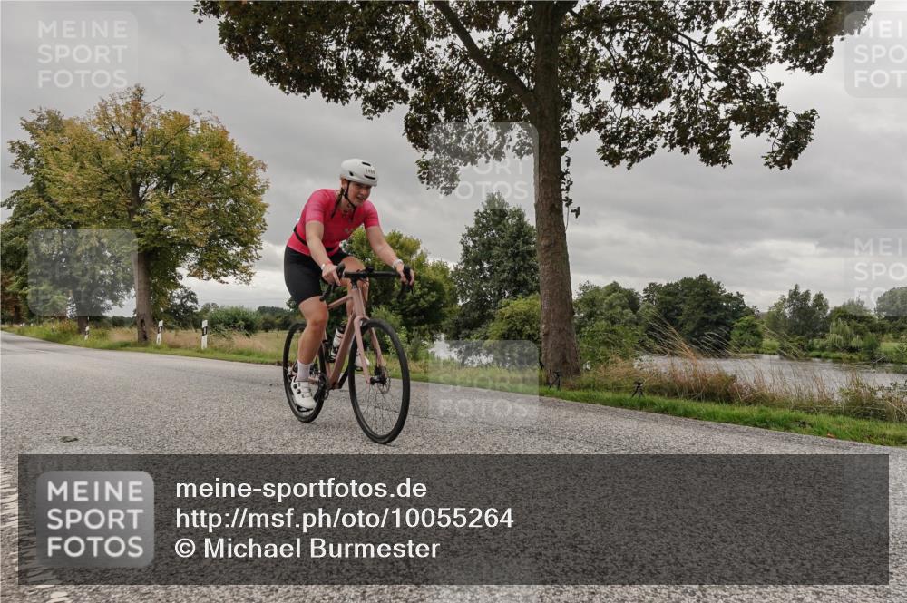 30.08.2026 - Elbe Triathlon Hamburg Michael Burmester http://msf.ph/oto/10055264 30.08.2026 11:28:47 Radfahren 1488, 1496, 1526 meine-sportfotos.de
