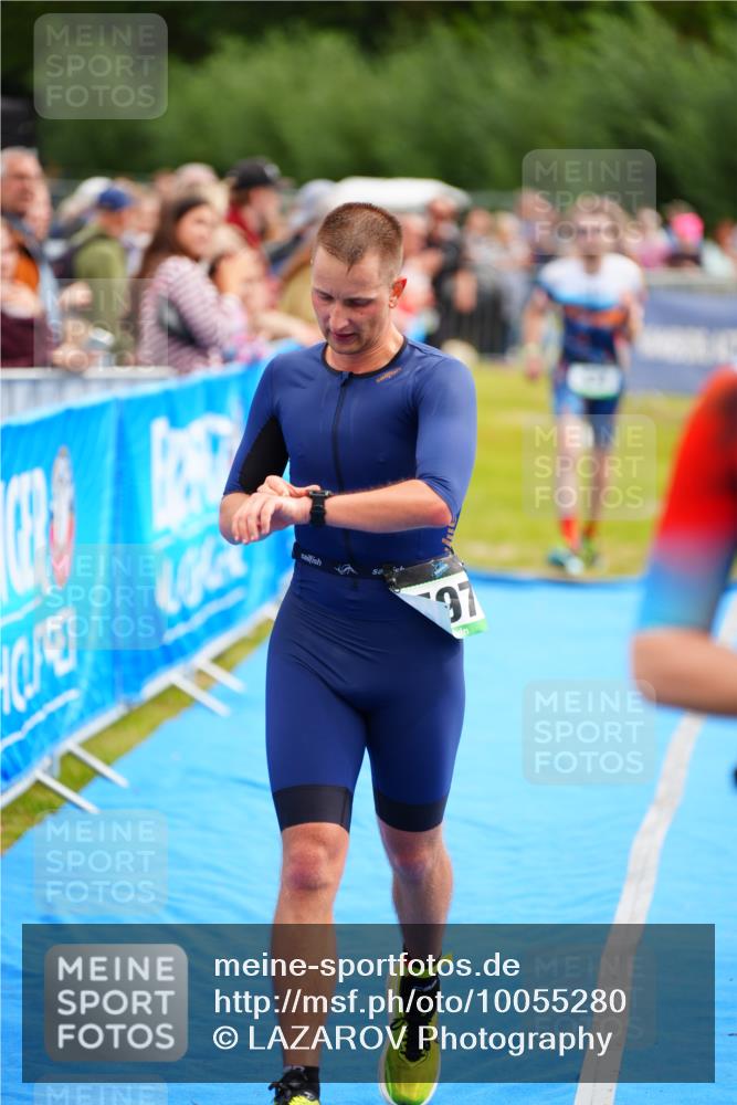 30.08.2026 - Elbe Triathlon Hamburg LAZAROV Photography http://msf.ph/oto/10055280 30.08.2026 11:02:32 Ziel 434, 529, 552, 597, 637, 739, 1116 meine-sportfotos.de