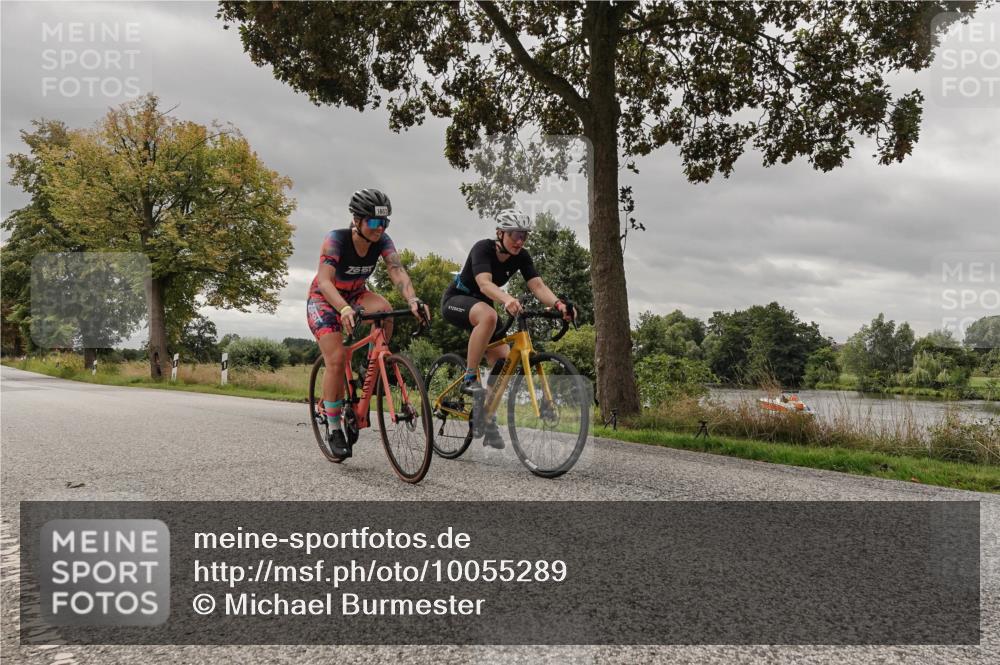 30.08.2026 - Elbe Triathlon Hamburg Michael Burmester http://msf.ph/oto/10055289 30.08.2026 11:29:30 Radfahren 1572, 1575, 1641, 1653 meine-sportfotos.de
