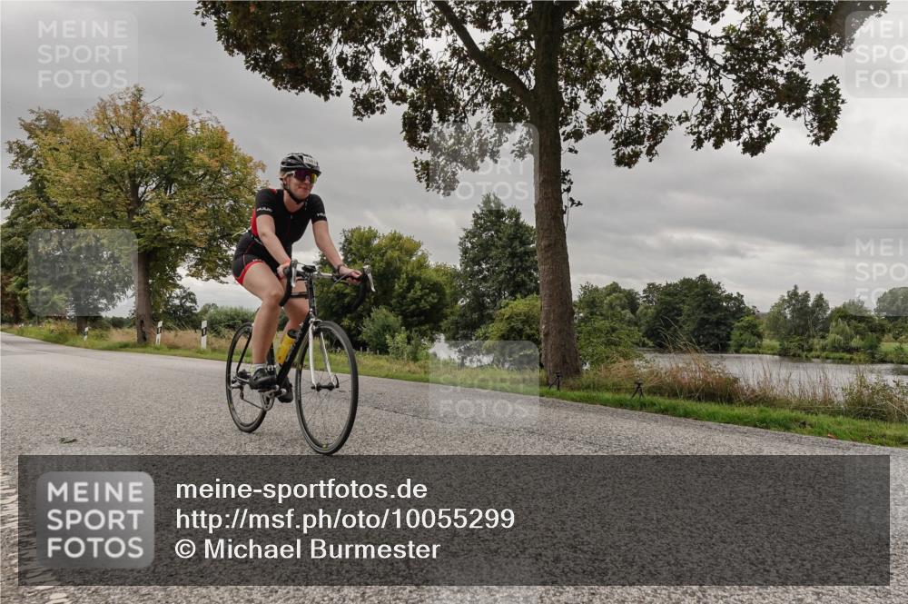 30.08.2026 - Elbe Triathlon Hamburg Michael Burmester http://msf.ph/oto/10055299 30.08.2026 11:29:48 Radfahren 1581 meine-sportfotos.de