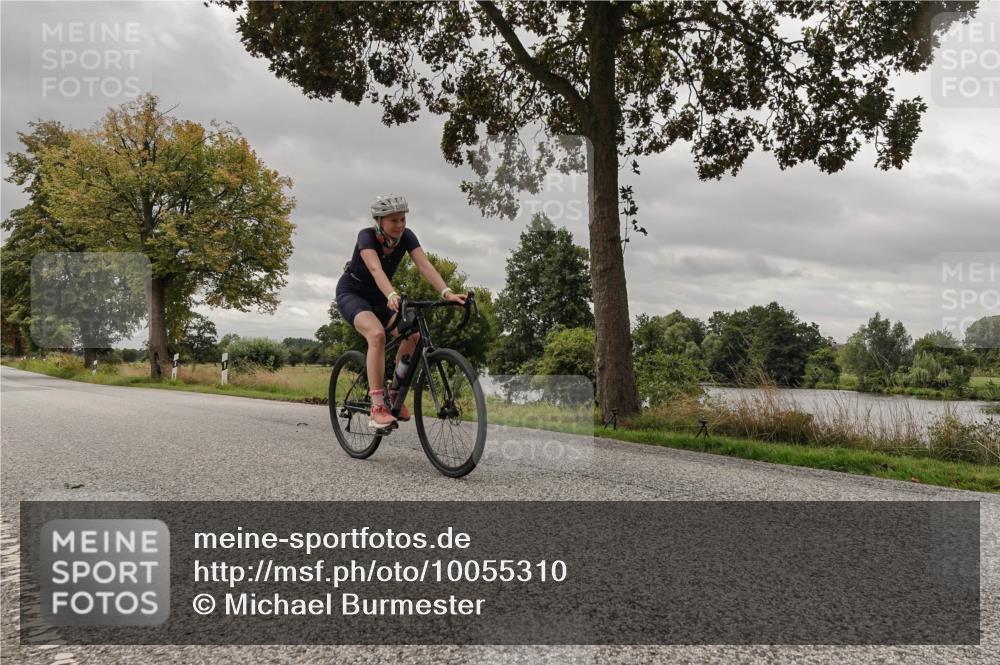 30.08.2026 - Elbe Triathlon Hamburg Michael Burmester http://msf.ph/oto/10055310 30.08.2026 11:30:20 Radfahren 1427, 1467, 1592 meine-sportfotos.de