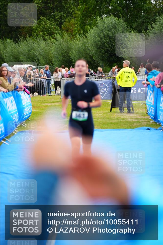 30.08.2026 - Elbe Triathlon Hamburg LAZAROV Photography http://msf.ph/oto/10055411 30.08.2026 11:03:22 Ziel 563 meine-sportfotos.de