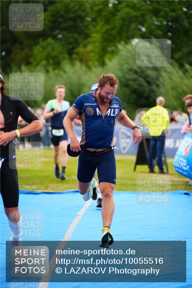 30.08.2026 - Elbe Triathlon Hamburg LAZAROV Photography http://msf.ph/oto/10055516 30.08.2026 11:04:03 Ziel 449, 642, 658, 664, 1897 meine-sportfotos.de