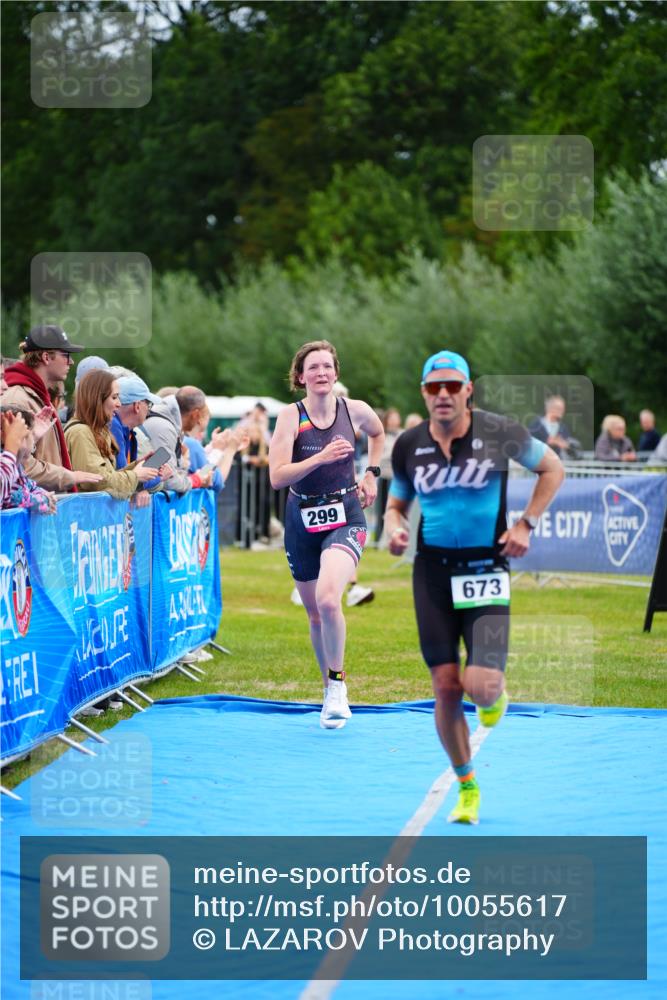 30.08.2026 - Elbe Triathlon Hamburg LAZAROV Photography http://msf.ph/oto/10055617 30.08.2026 11:04:47 Ziel 299, 673 meine-sportfotos.de