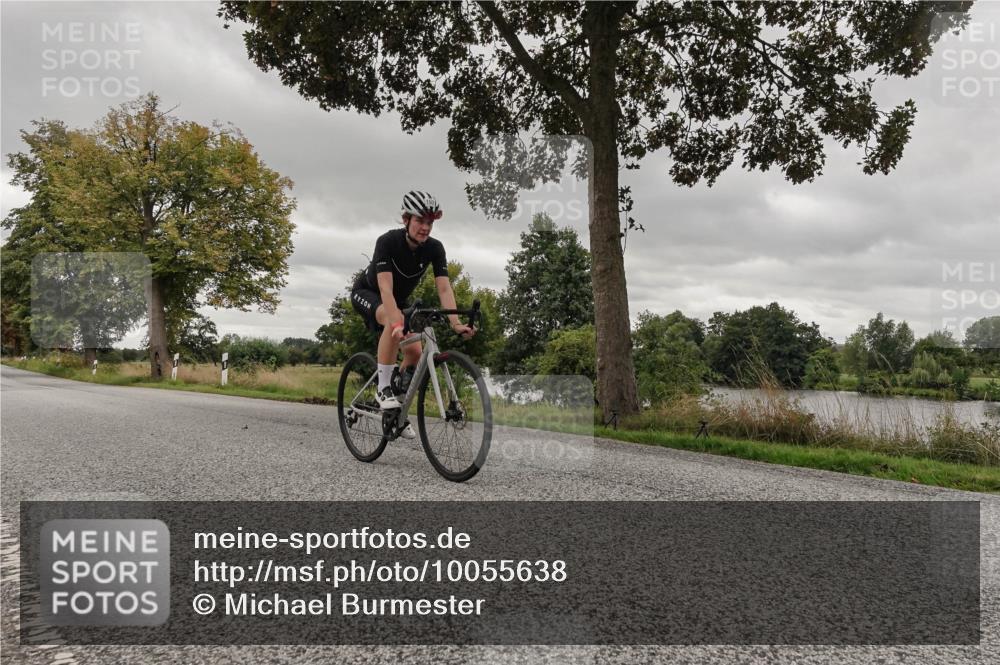 30.08.2026 - Elbe Triathlon Hamburg Michael Burmester http://msf.ph/oto/10055638 30.08.2026 11:45:17 Radfahren 1557, 1603 meine-sportfotos.de