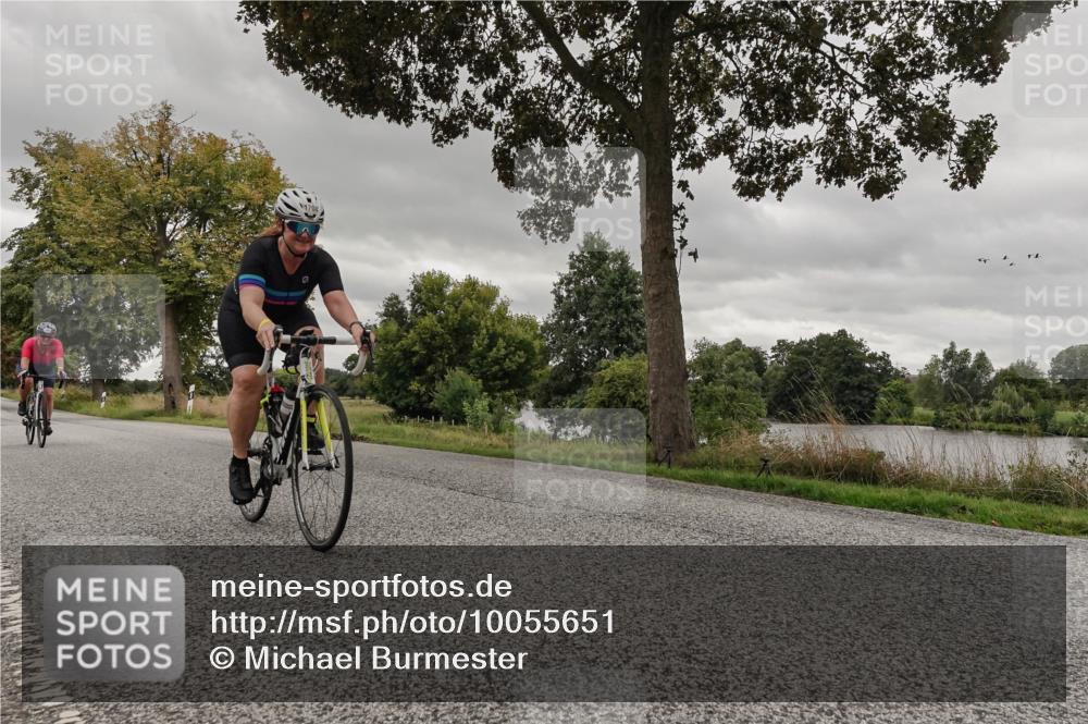 30.08.2026 - Elbe Triathlon Hamburg Michael Burmester http://msf.ph/oto/10055651 30.08.2026 11:45:46 Radfahren 1693, 1704 meine-sportfotos.de