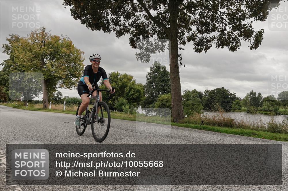 30.08.2026 - Elbe Triathlon Hamburg Michael Burmester http://msf.ph/oto/10055668 30.08.2026 11:47:03 Radfahren 1710 meine-sportfotos.de