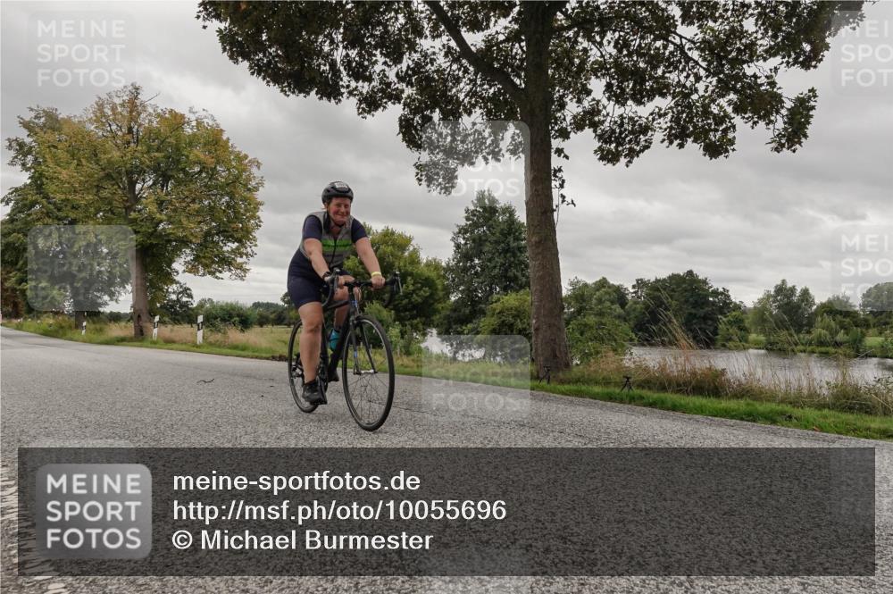30.08.2026 - Elbe Triathlon Hamburg Michael Burmester http://msf.ph/oto/10055696 30.08.2026 11:50:24 Radfahren 1641, 1717, 1720 meine-sportfotos.de