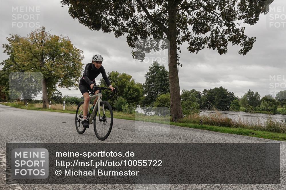 30.08.2026 - Elbe Triathlon Hamburg Michael Burmester http://msf.ph/oto/10055722 30.08.2026 11:52:24 Radfahren 1594 meine-sportfotos.de