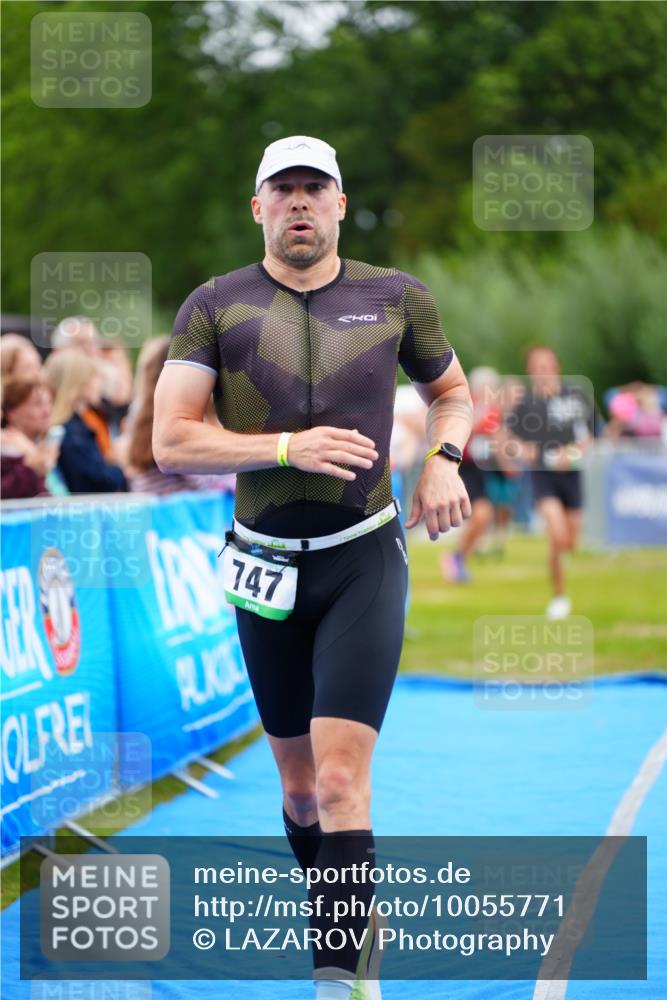 30.08.2026 - Elbe Triathlon Hamburg LAZAROV Photography http://msf.ph/oto/10055771 30.08.2026 11:05:50 Ziel 414, 431, 747 meine-sportfotos.de