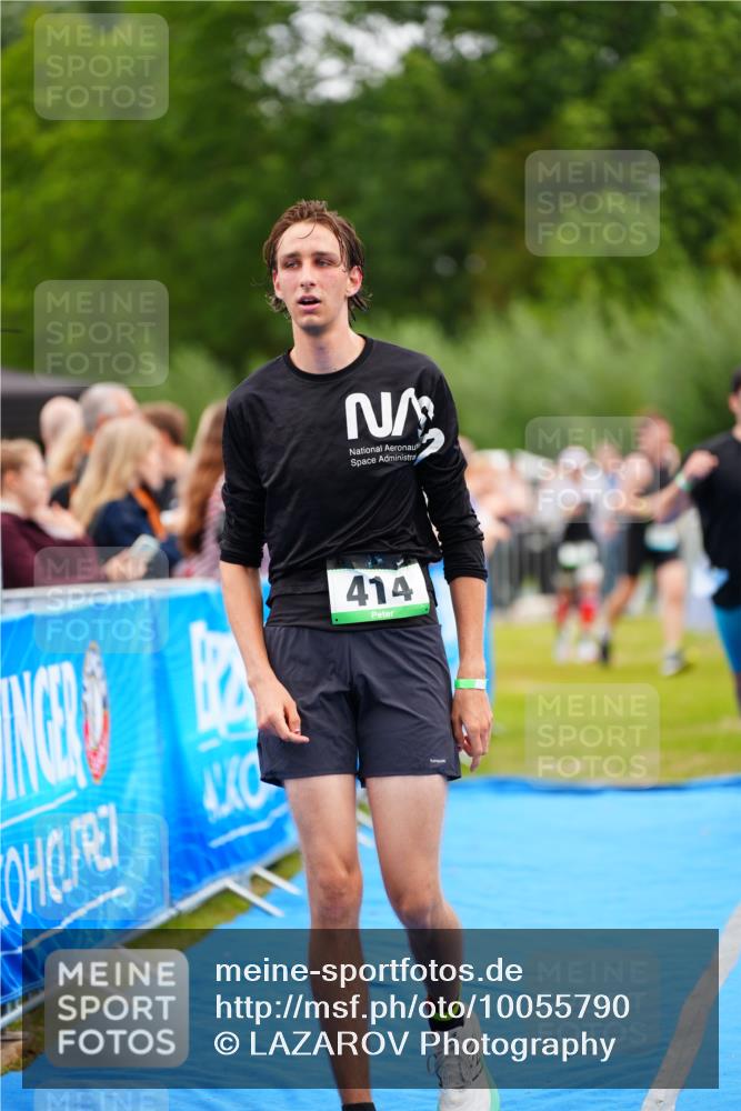 30.08.2026 - Elbe Triathlon Hamburg LAZAROV Photography http://msf.ph/oto/10055790 30.08.2026 11:05:56 Ziel 414, 431, 671, 779 meine-sportfotos.de