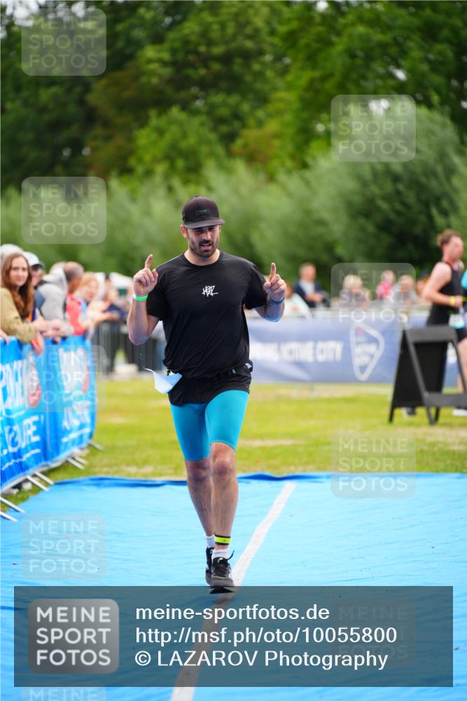 30.08.2026 - Elbe Triathlon Hamburg LAZAROV Photography http://msf.ph/oto/10055800 30.08.2026 11:05:58 Ziel 414, 431, 671, 779 meine-sportfotos.de