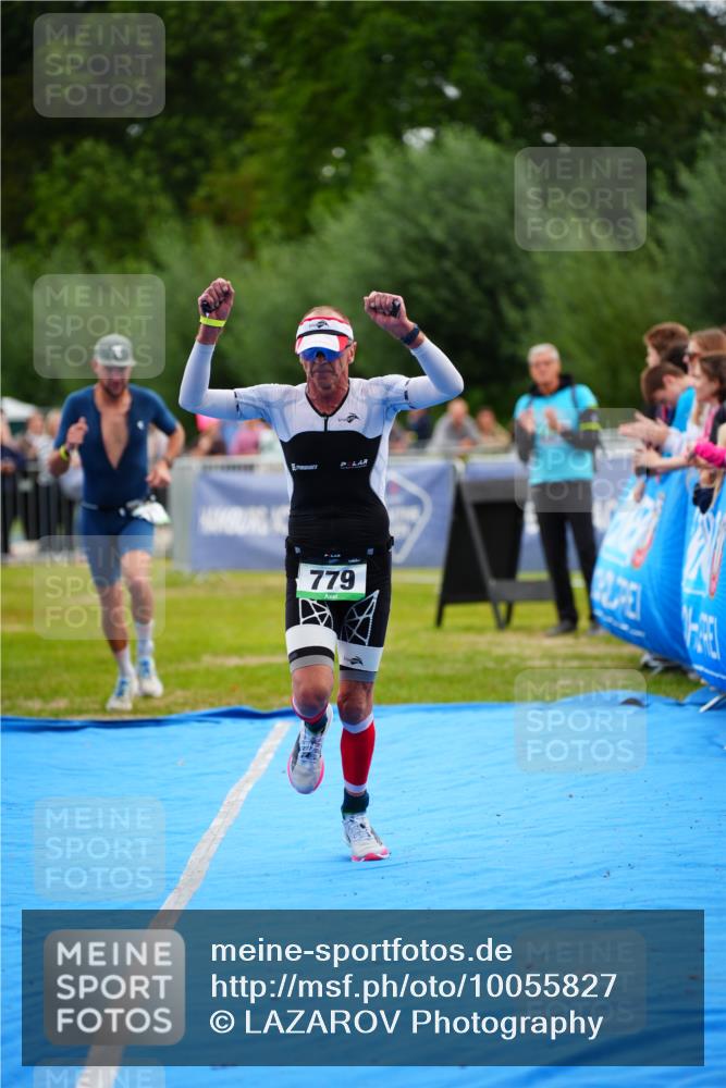30.08.2026 - Elbe Triathlon Hamburg LAZAROV Photography http://msf.ph/oto/10055827 30.08.2026 11:06:02 Ziel 431, 671, 779 meine-sportfotos.de