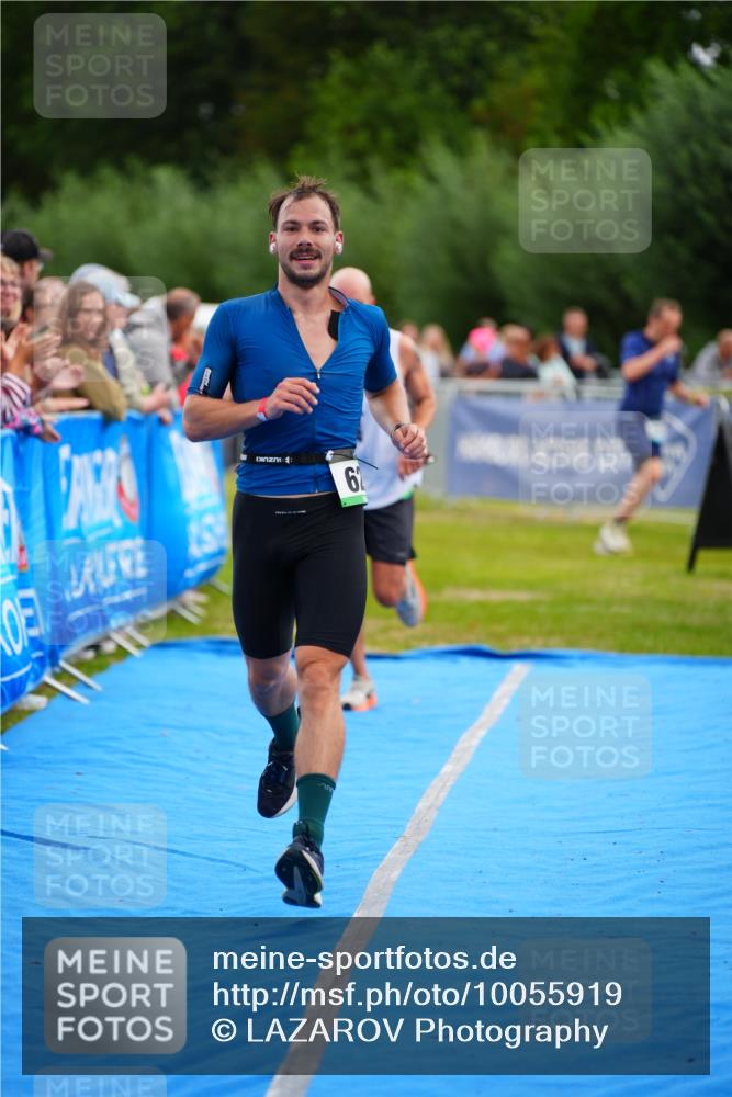 30.08.2026 - Elbe Triathlon Hamburg LAZAROV Photography http://msf.ph/oto/10055919 30.08.2026 11:06:32 Ziel 482, 628, 675, 1067 meine-sportfotos.de