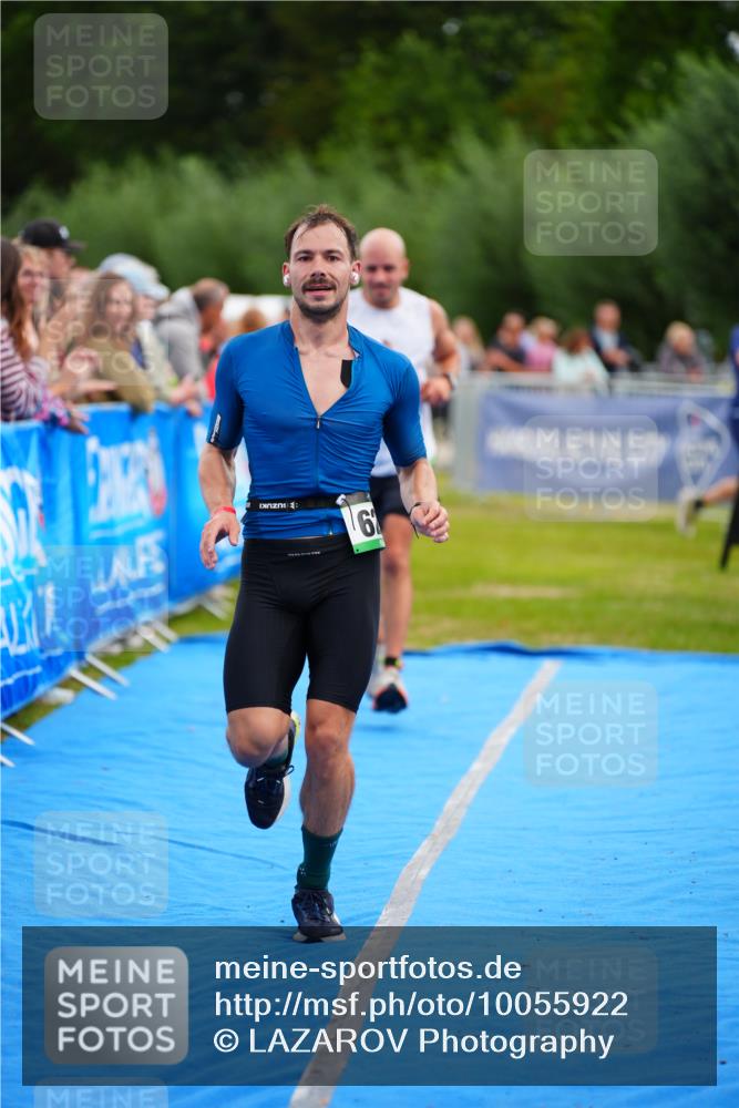 30.08.2026 - Elbe Triathlon Hamburg LAZAROV Photography http://msf.ph/oto/10055922 30.08.2026 11:06:32 Ziel 482, 628, 675, 1067 meine-sportfotos.de