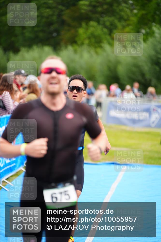 30.08.2026 - Elbe Triathlon Hamburg LAZAROV Photography http://msf.ph/oto/10055957 30.08.2026 11:06:41 Ziel 675, 1067 meine-sportfotos.de