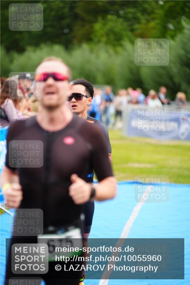 30.08.2026 - Elbe Triathlon Hamburg LAZAROV Photography http://msf.ph/oto/10055960 30.08.2026 11:06:41 Ziel 675, 1067 meine-sportfotos.de