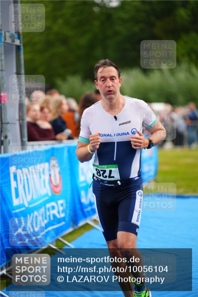 30.08.2026 - Elbe Triathlon Hamburg LAZAROV Photography http://msf.ph/oto/10056104 30.08.2026 11:07:37 Ziel 728 meine-sportfotos.de