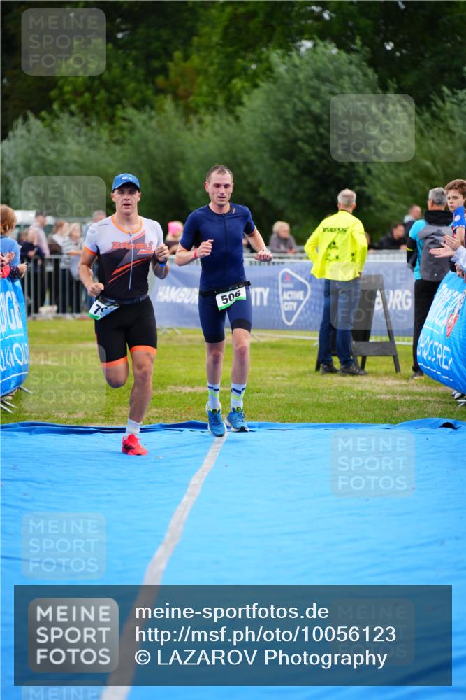 30.08.2026 - Elbe Triathlon Hamburg LAZAROV Photography http://msf.ph/oto/10056123 30.08.2026 11:08:20 Ziel 506, 790 meine-sportfotos.de