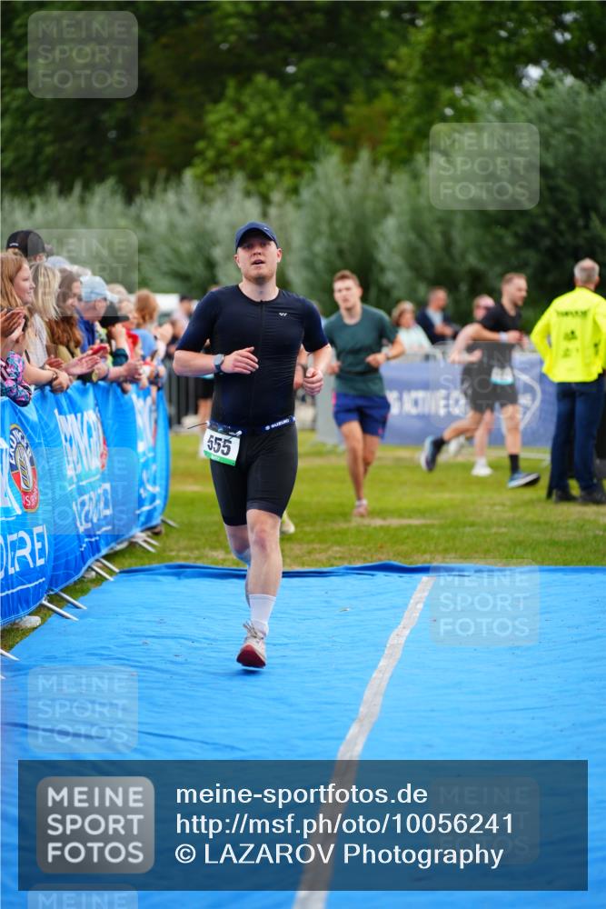 30.08.2026 - Elbe Triathlon Hamburg LAZAROV Photography http://msf.ph/oto/10056241 30.08.2026 11:08:52 Ziel 503, 555, 746, 1042 meine-sportfotos.de