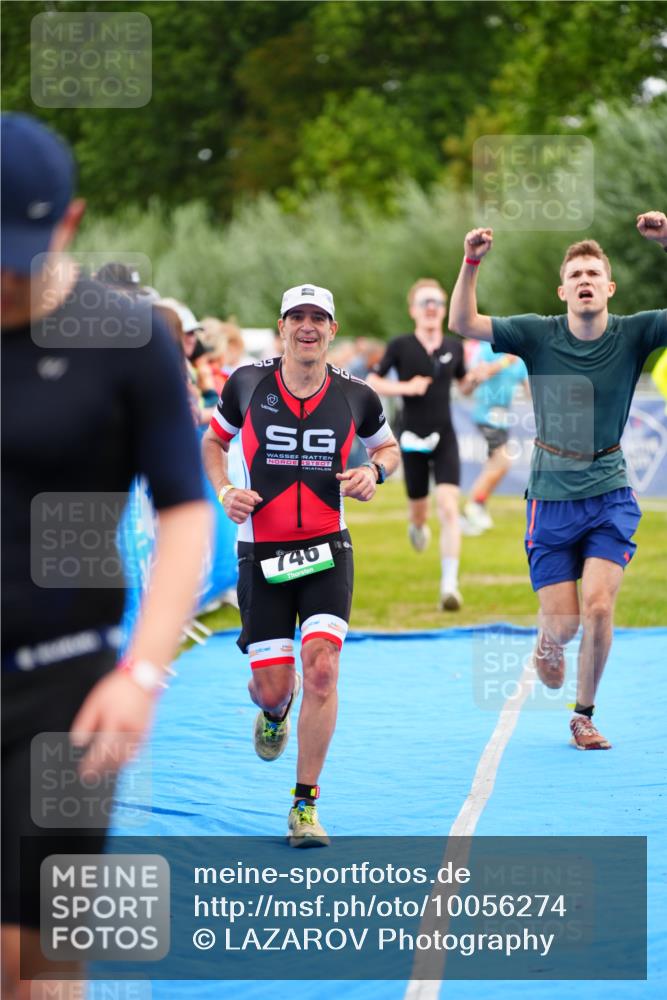 30.08.2026 - Elbe Triathlon Hamburg LAZAROV Photography http://msf.ph/oto/10056274 30.08.2026 11:08:55 Ziel 503, 555, 746, 1042 meine-sportfotos.de