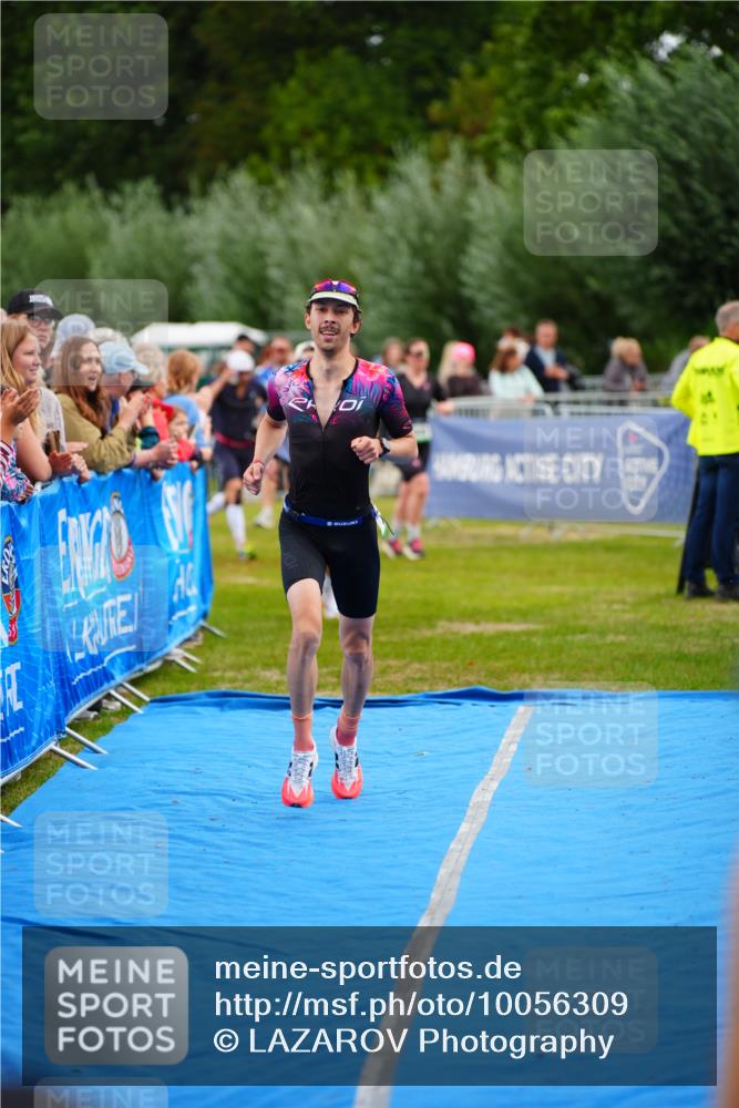 30.08.2026 - Elbe Triathlon Hamburg LAZAROV Photography http://msf.ph/oto/10056309 30.08.2026 11:09:04 Ziel 633, 1098 meine-sportfotos.de