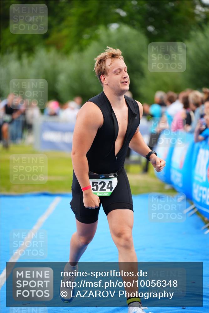 30.08.2026 - Elbe Triathlon Hamburg LAZAROV Photography http://msf.ph/oto/10056348 30.08.2026 11:09:28 Ziel 505, 524, 681, 751 meine-sportfotos.de