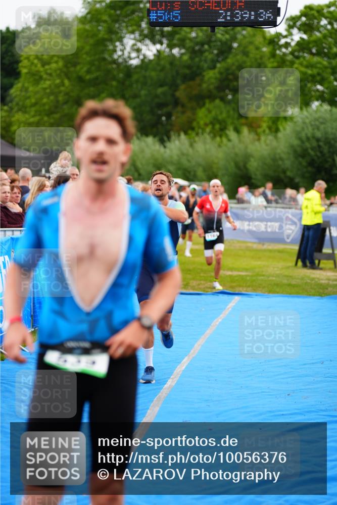 30.08.2026 - Elbe Triathlon Hamburg LAZAROV Photography http://msf.ph/oto/10056376 30.08.2026 11:09:40 Ziel 539, 569, 624, 1164 meine-sportfotos.de