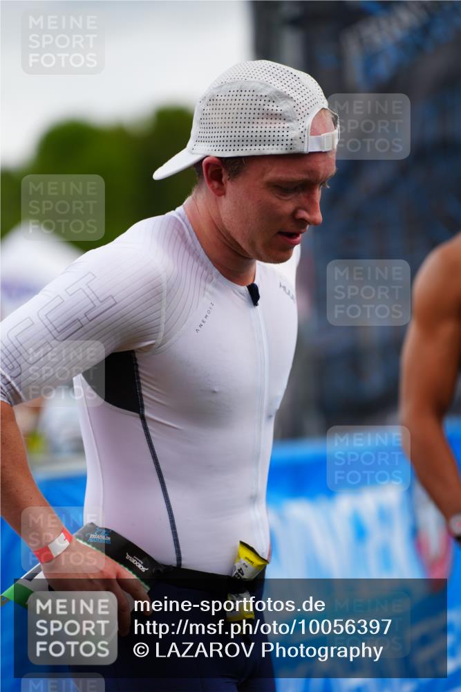 30.08.2026 - Elbe Triathlon Hamburg LAZAROV Photography http://msf.ph/oto/10056397 30.08.2026 11:09:50 Ziel 626, 1060 meine-sportfotos.de