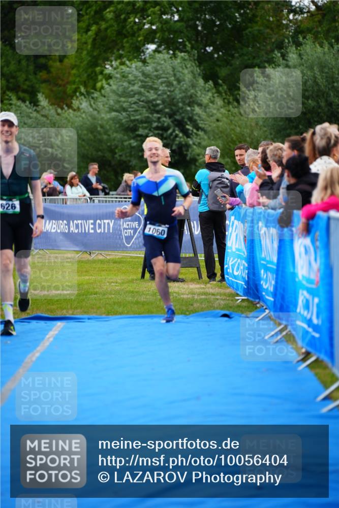 30.08.2026 - Elbe Triathlon Hamburg LAZAROV Photography http://msf.ph/oto/10056404 30.08.2026 11:09:54 Ziel 626, 1060 meine-sportfotos.de