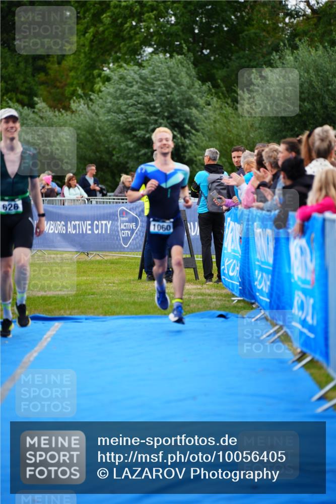 30.08.2026 - Elbe Triathlon Hamburg LAZAROV Photography http://msf.ph/oto/10056405 30.08.2026 11:09:54 Ziel 626, 1060 meine-sportfotos.de