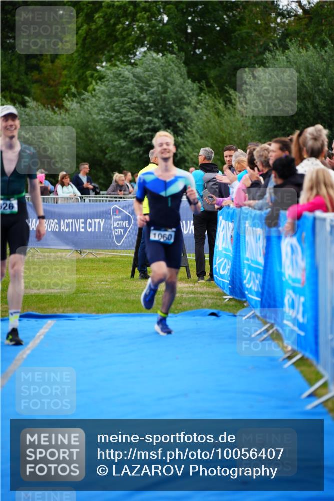30.08.2026 - Elbe Triathlon Hamburg LAZAROV Photography http://msf.ph/oto/10056407 30.08.2026 11:09:54 Ziel 626, 1060 meine-sportfotos.de