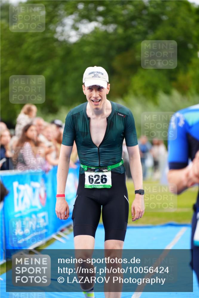 30.08.2026 - Elbe Triathlon Hamburg LAZAROV Photography http://msf.ph/oto/10056424 30.08.2026 11:09:58 Ziel 626, 1060 meine-sportfotos.de
