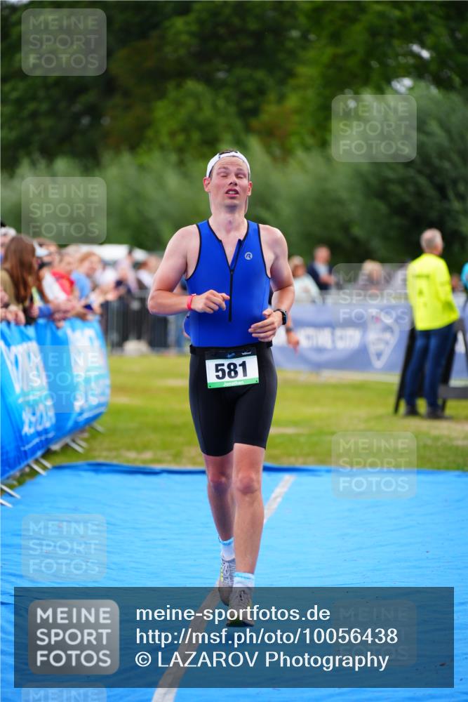 30.08.2026 - Elbe Triathlon Hamburg LAZAROV Photography http://msf.ph/oto/10056438 30.08.2026 11:10:11 Ziel 439, 581 meine-sportfotos.de