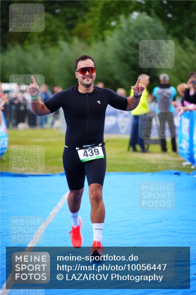 30.08.2026 - Elbe Triathlon Hamburg LAZAROV Photography http://msf.ph/oto/10056447 30.08.2026 11:10:14 Ziel 439, 581 meine-sportfotos.de