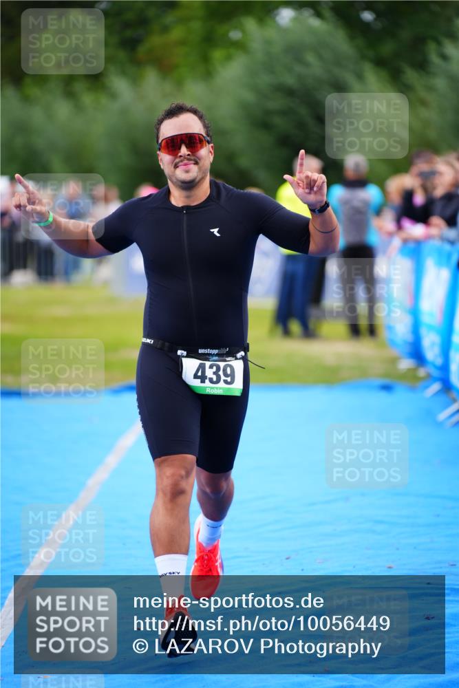 30.08.2026 - Elbe Triathlon Hamburg LAZAROV Photography http://msf.ph/oto/10056449 30.08.2026 11:10:14 Ziel 439, 581 meine-sportfotos.de