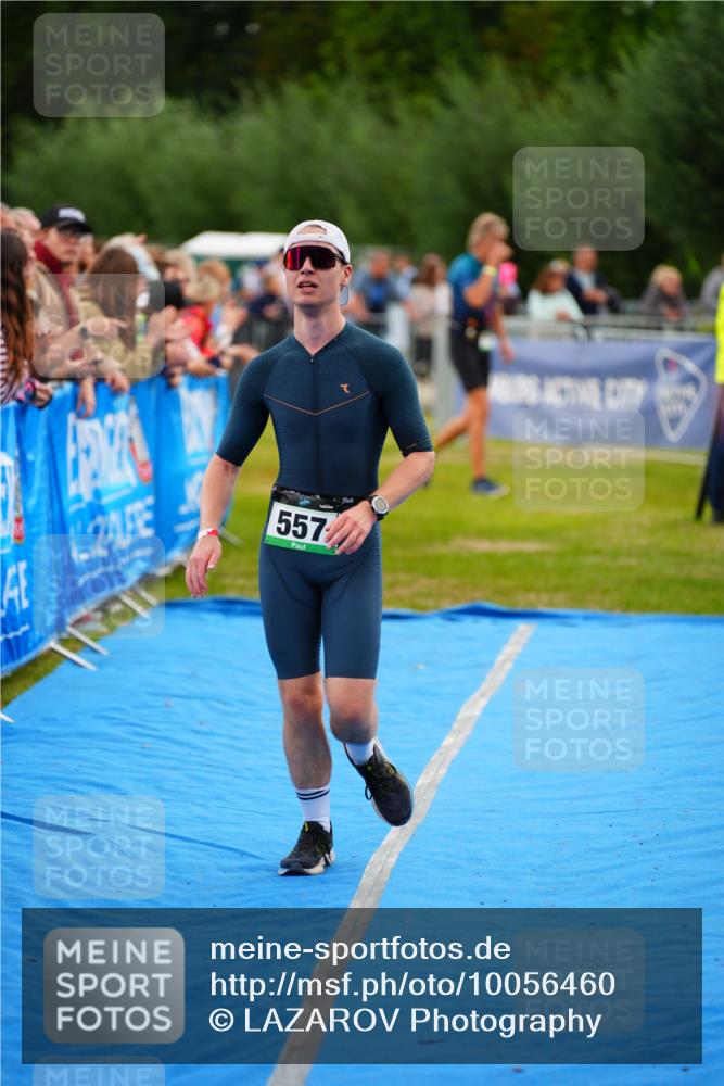 30.08.2026 - Elbe Triathlon Hamburg LAZAROV Photography http://msf.ph/oto/10056460 30.08.2026 11:10:25 Ziel 557 meine-sportfotos.de