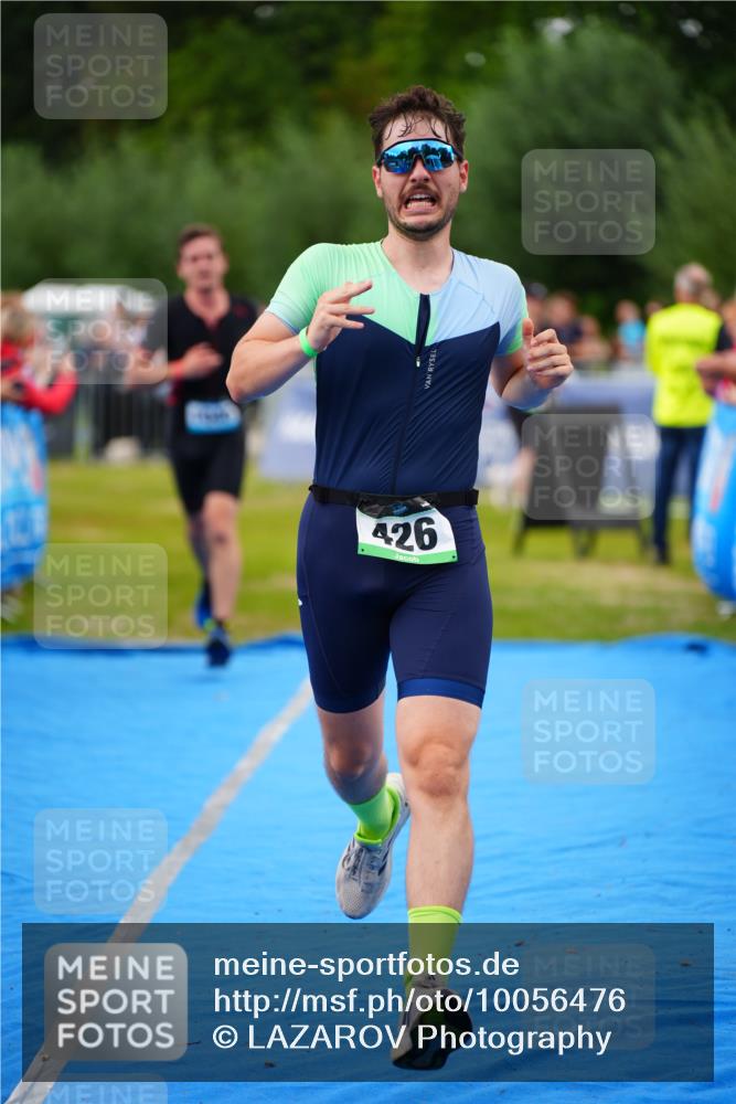 30.08.2026 - Elbe Triathlon Hamburg LAZAROV Photography http://msf.ph/oto/10056476 30.08.2026 11:10:42 Ziel 426, 513, 575, 678, 1045 meine-sportfotos.de