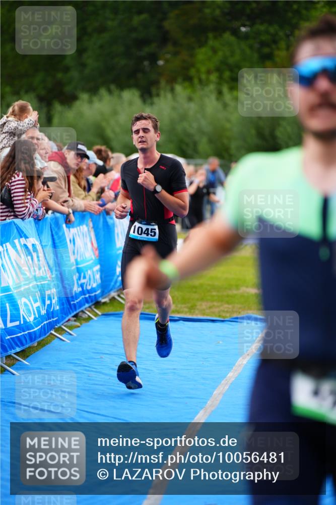 30.08.2026 - Elbe Triathlon Hamburg LAZAROV Photography http://msf.ph/oto/10056481 30.08.2026 11:10:43 Ziel 426, 513, 666, 678, 1045 meine-sportfotos.de