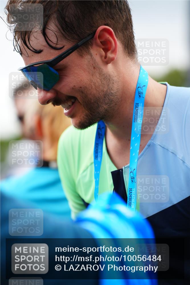 30.08.2026 - Elbe Triathlon Hamburg LAZAROV Photography http://msf.ph/oto/10056484 30.08.2026 11:10:49 Ziel 437, 541, 566, 666 meine-sportfotos.de