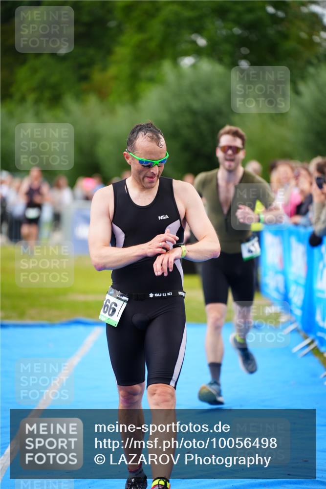 30.08.2026 - Elbe Triathlon Hamburg LAZAROV Photography http://msf.ph/oto/10056498 30.08.2026 11:10:53 Ziel 437, 541, 566, 666 meine-sportfotos.de