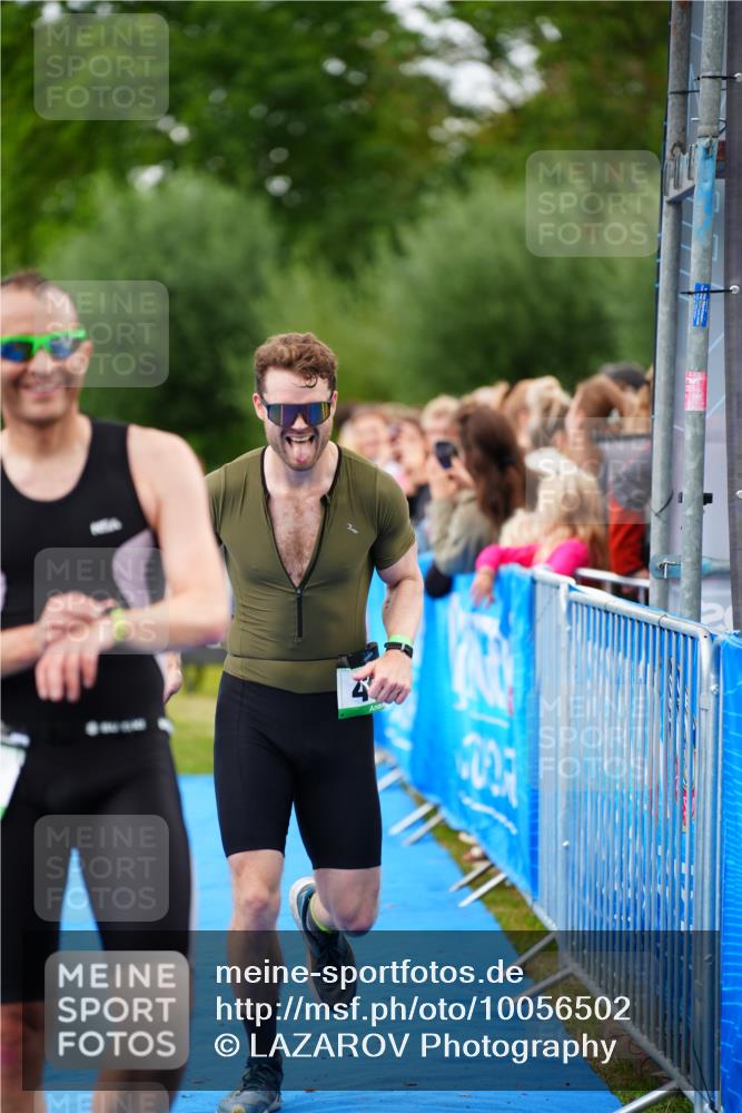 30.08.2026 - Elbe Triathlon Hamburg LAZAROV Photography http://msf.ph/oto/10056502 30.08.2026 11:10:54 Ziel 437, 541, 566, 666 meine-sportfotos.de
